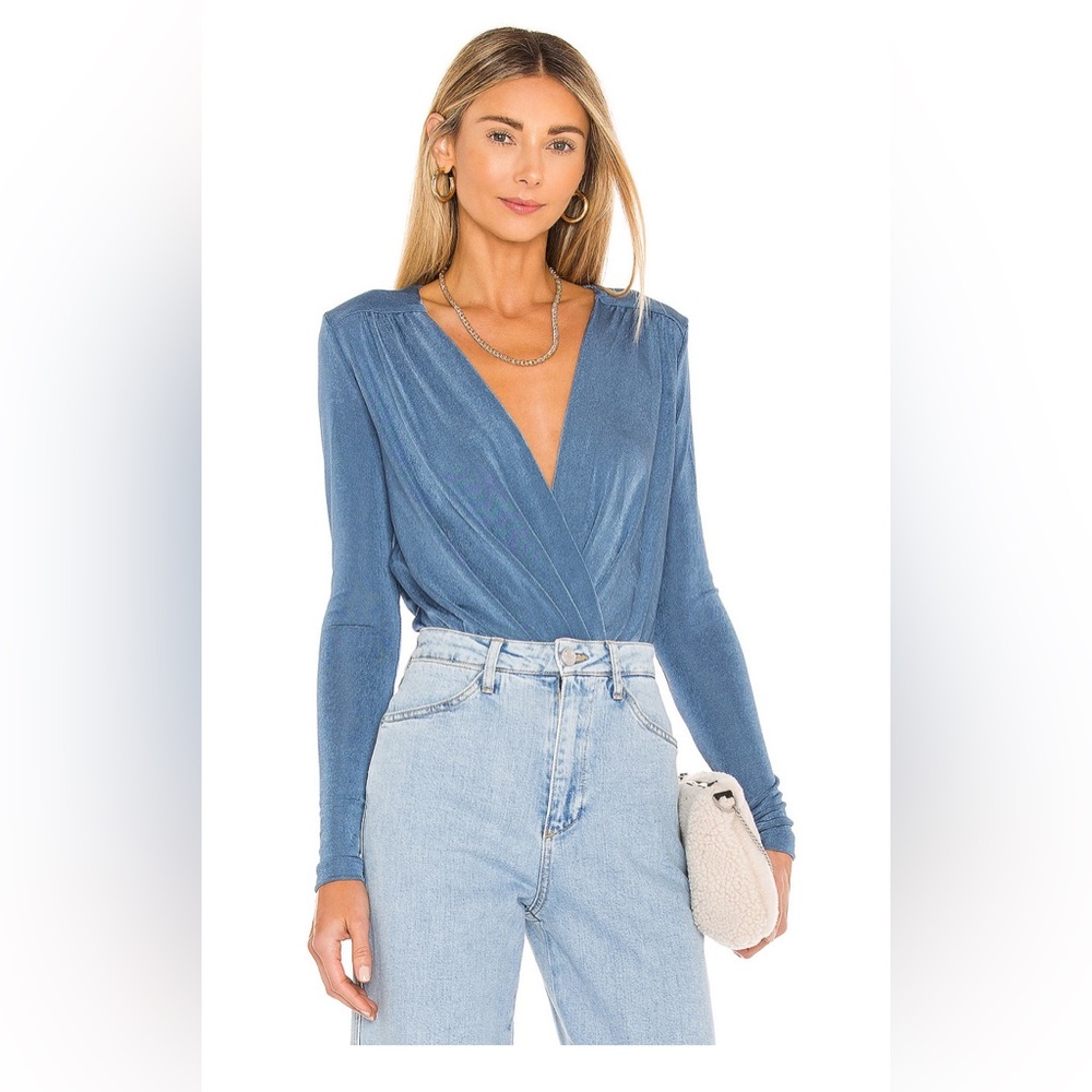 FREE PEOPLE x REVOLVE Turnt long sleeved plunging body suit Size Medium